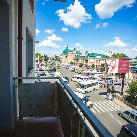 Like Home on Zaliznychna Iwano-Frankiwsk Zewnętrze zdjęcie
