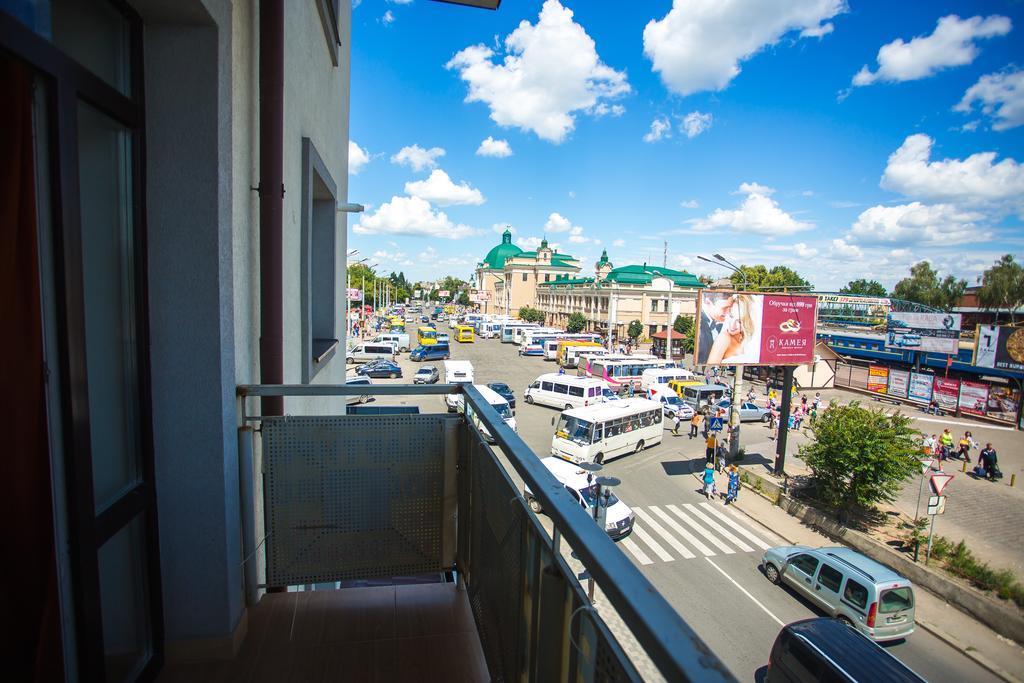 Like Home on Zaliznychna Iwano-Frankiwsk Zewnętrze zdjęcie